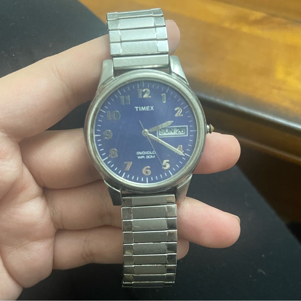Timex Indiglo Watch Men 35mm Silver Tone Day Date Round Stretch Band